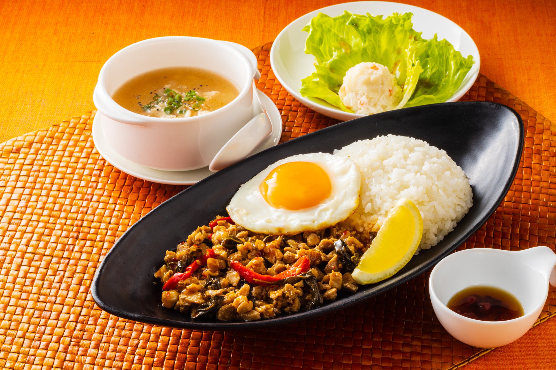 ガパオライスランチ