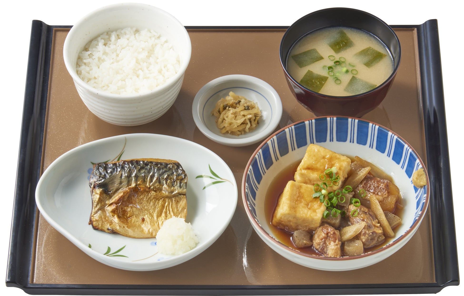 ～豚バラなんこつ～ 旨とろ肉豆腐と焼魚の定食　990円