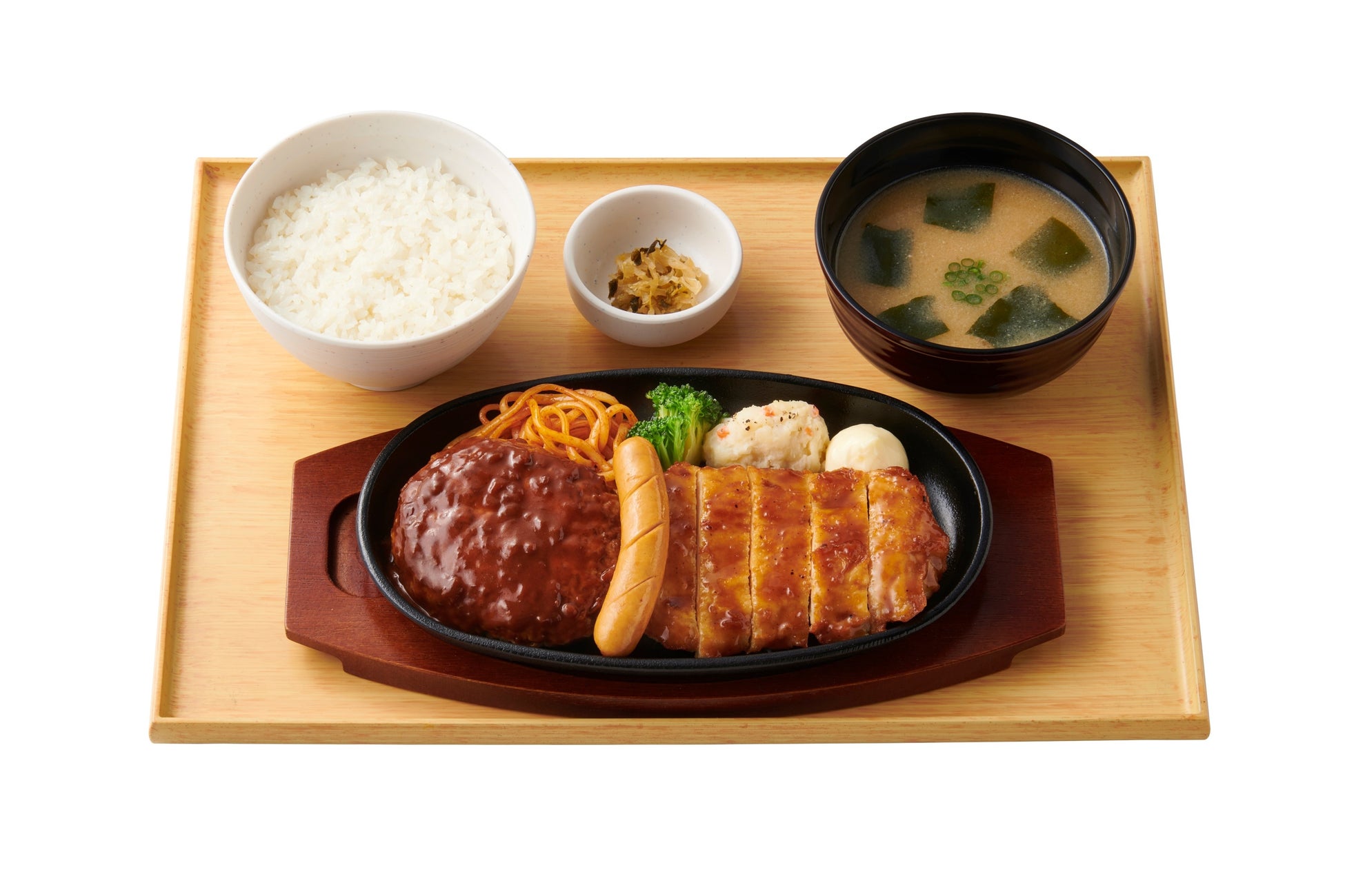 ミックスグリル定食 1,330円 ミックスグリル定食(サラダセット) 1,420円