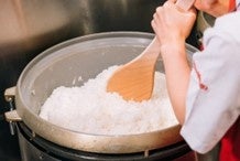 プレナスの米文化継承活動オンラインイベント「The Story of Rice」と「ごはんの美味しさの秘密」トーク プレナスの米文化継承活動オンラインイベント「The Story of Rice」と「ごはんの美味しさの秘密」トーク