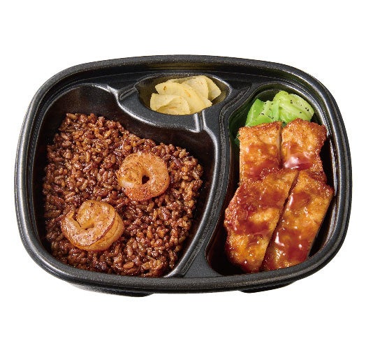 岡山限定洋食コンビ！ えびめし＆チキンステーキ 690円