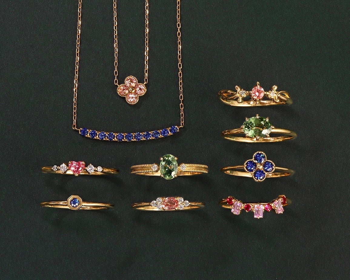 誕生石を使ったジュエリーも豊富に取り揃える