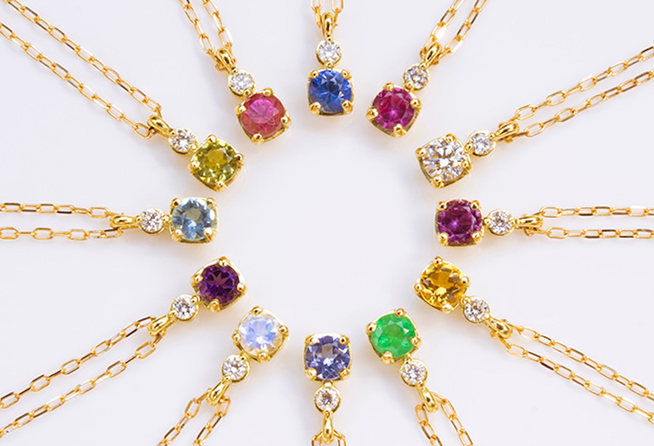 誕生石から選べるジュエリーシリーズ「リゼッテ」