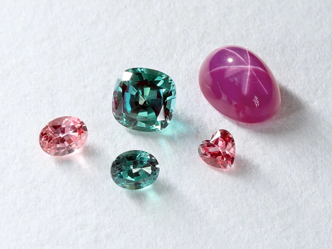 国内最多級の天然カラーストーンを扱うジュエリーブランド「BIZOUX