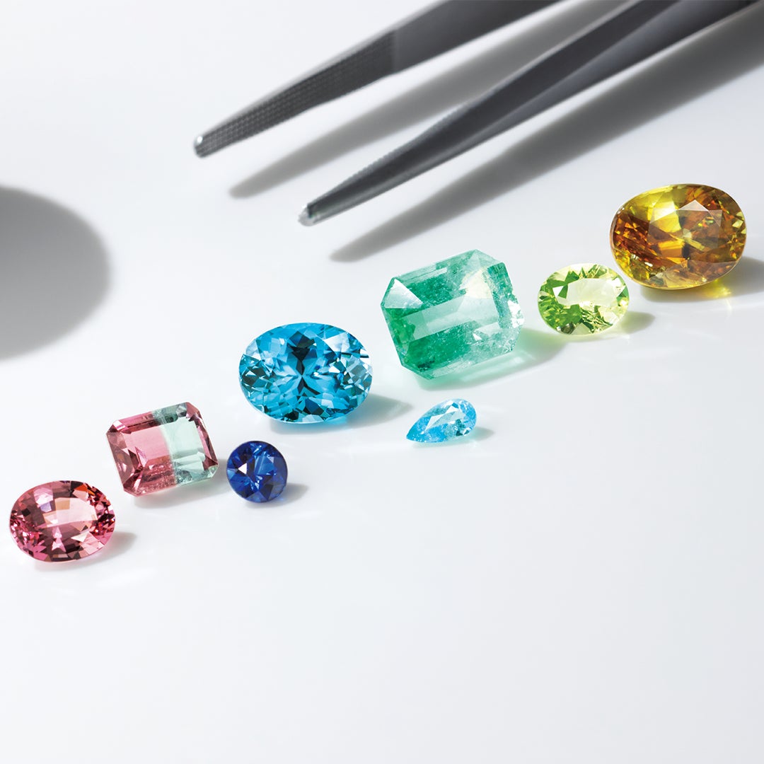 希少なルースを使い、セミオーダーで“世界に1つだけ”のリング、ネックレスを作れます(画像はイメージ)