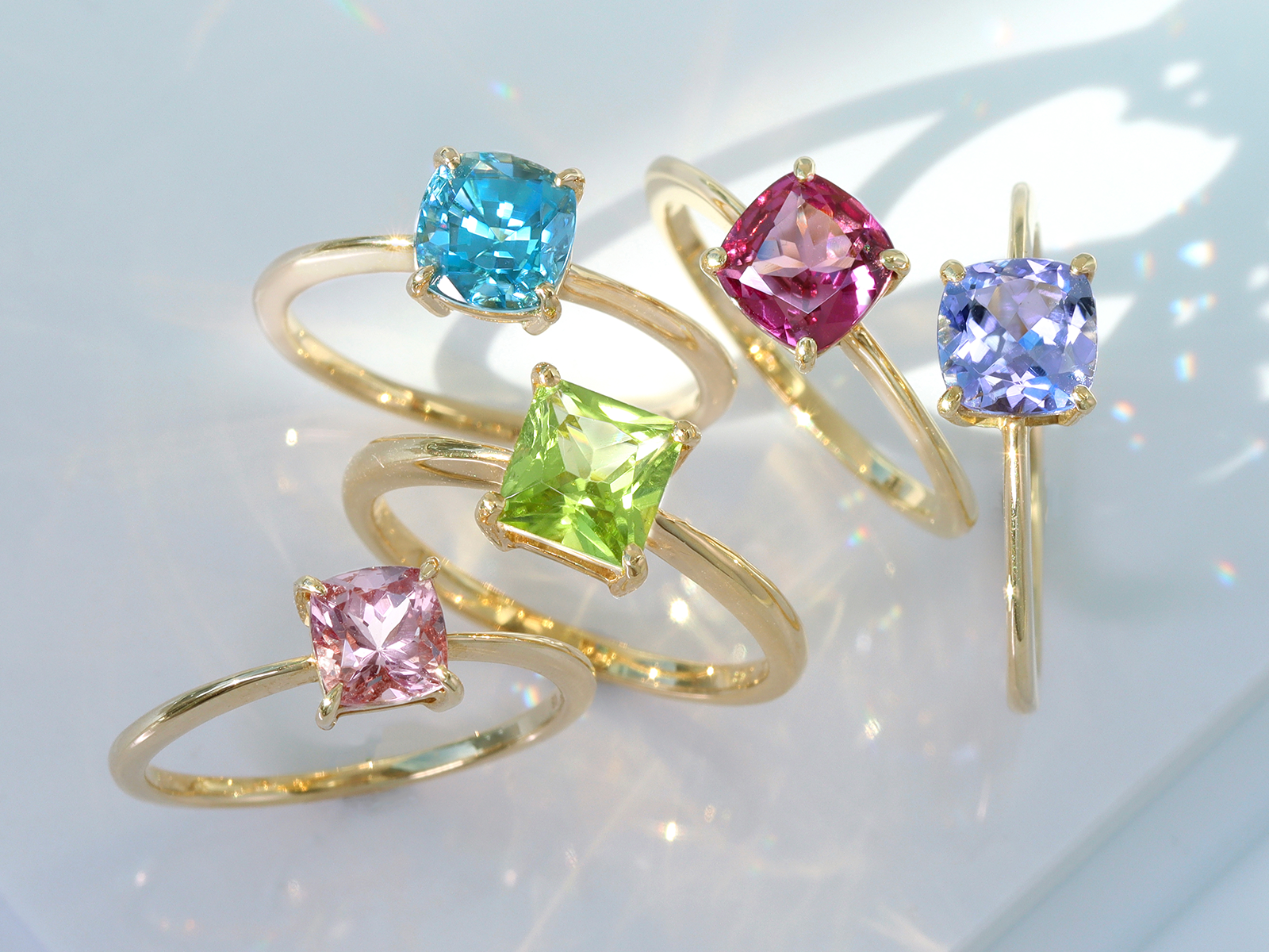 洗練されたシンプルデザイン「セラム」