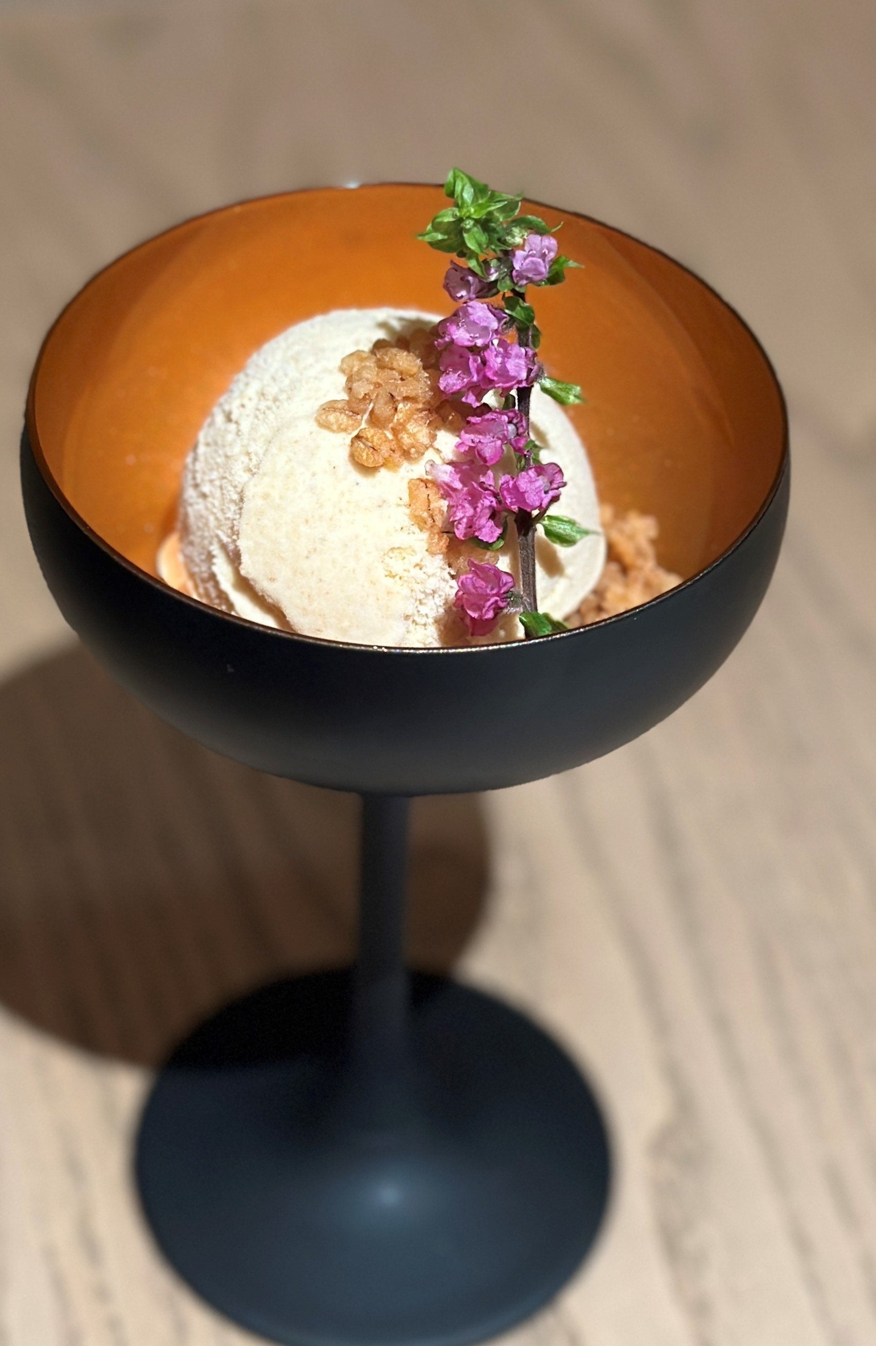 かどや日比谷邸：はだか麦味噌の香煎アイス