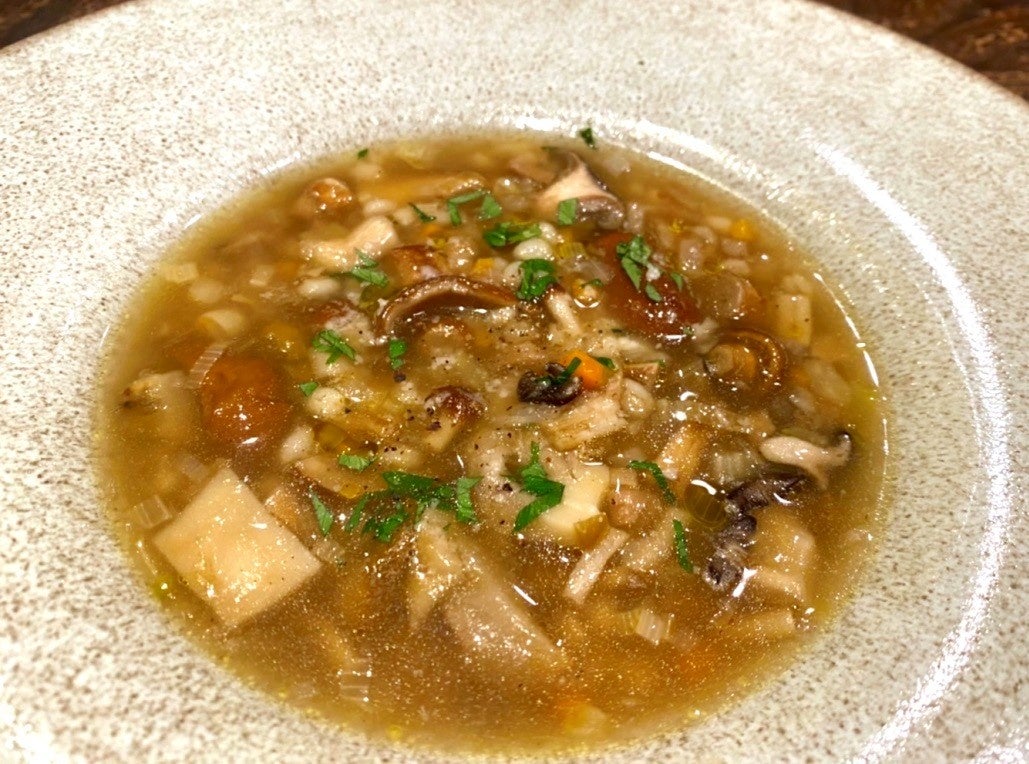 ドメニカ・ドーロ：ポルチーニと季節の茸のオルツォット