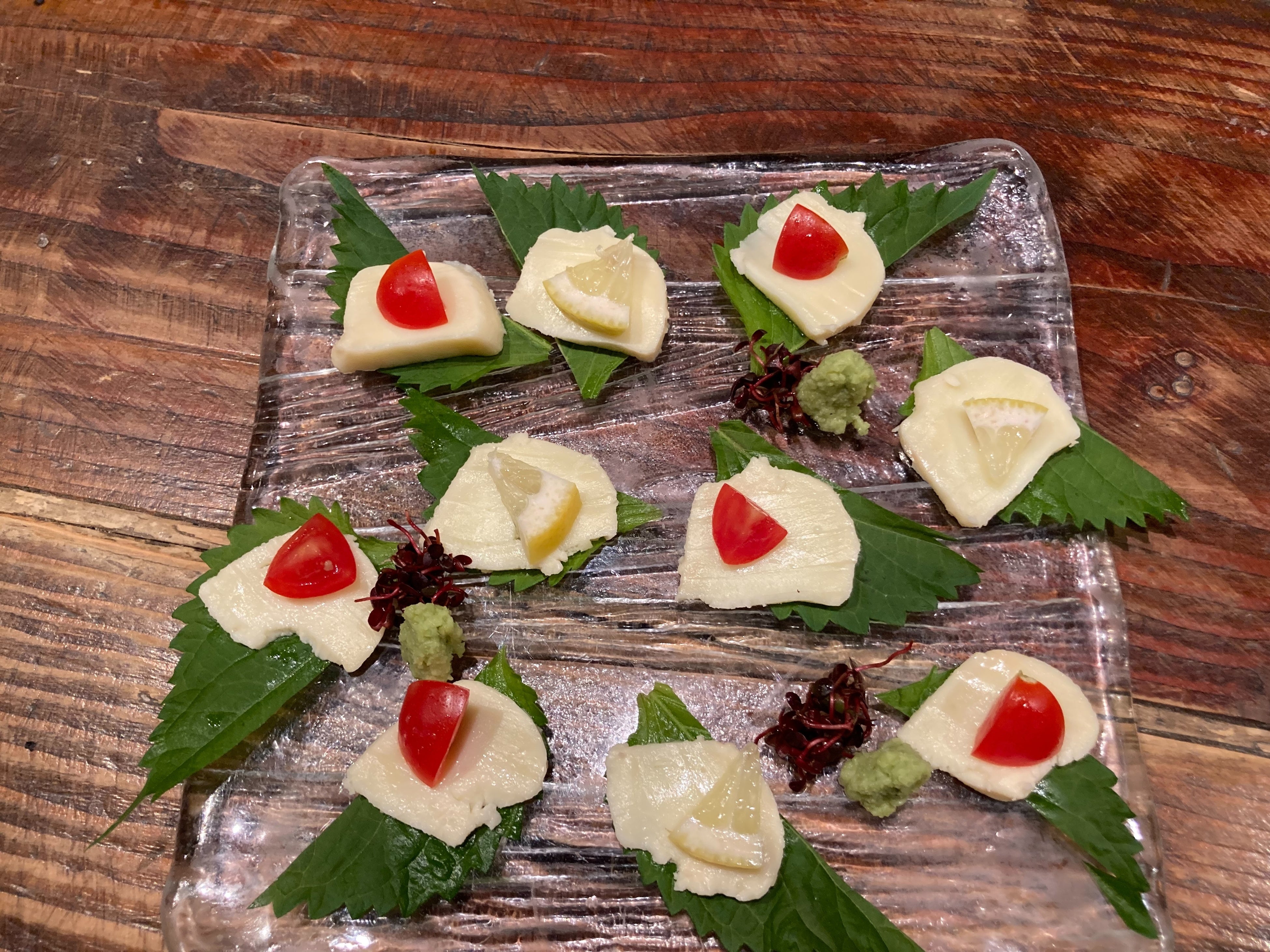 瀬戸内水軍 田町三田本店：モッツアレラの麦味噌漬け　