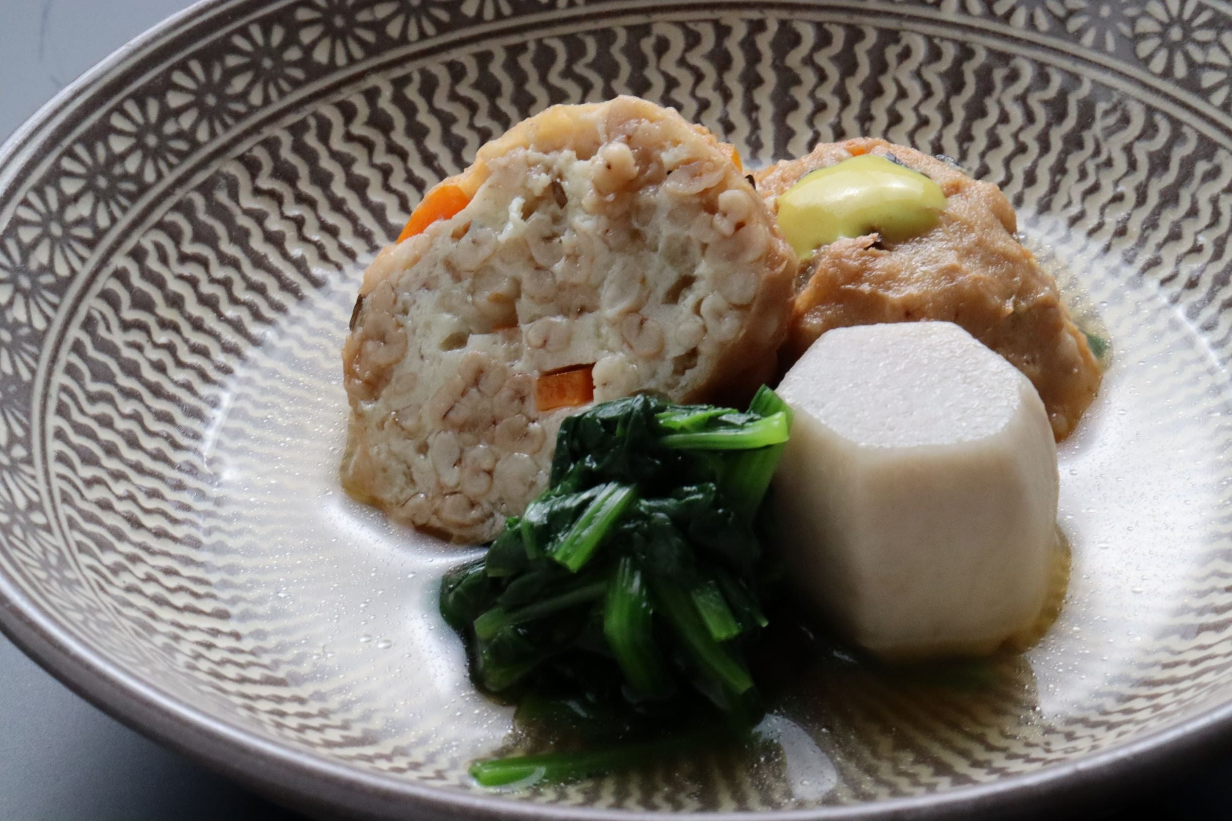 日本料理　魚月：飛龍頭    魚月御膳  の中の一品でご提供