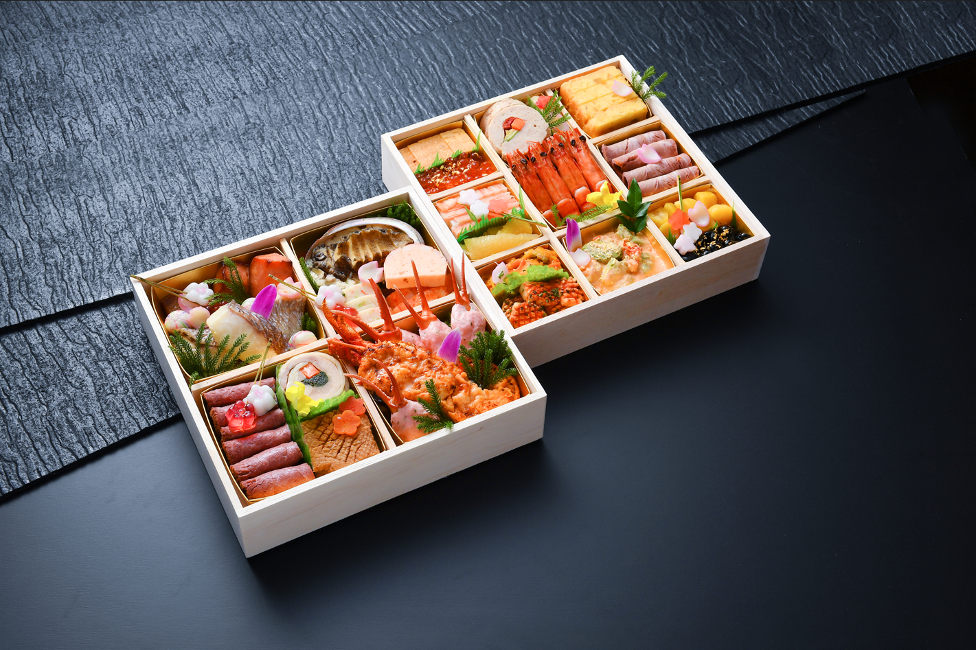 「響」和洋おせち二段重8寸【冷蔵】