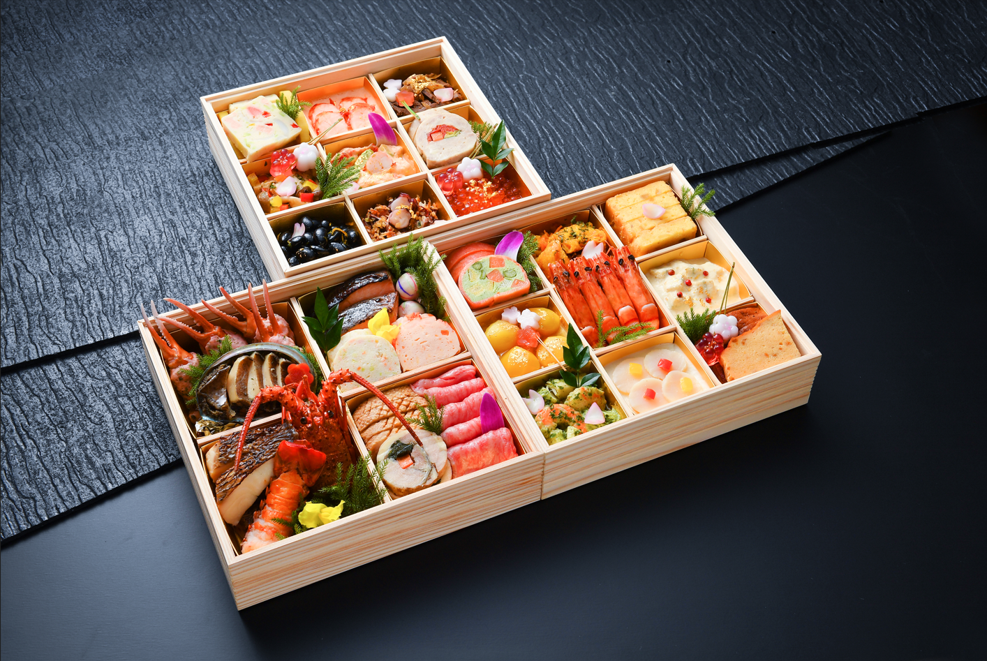 「極」和洋おせち三段重8寸【冷蔵】