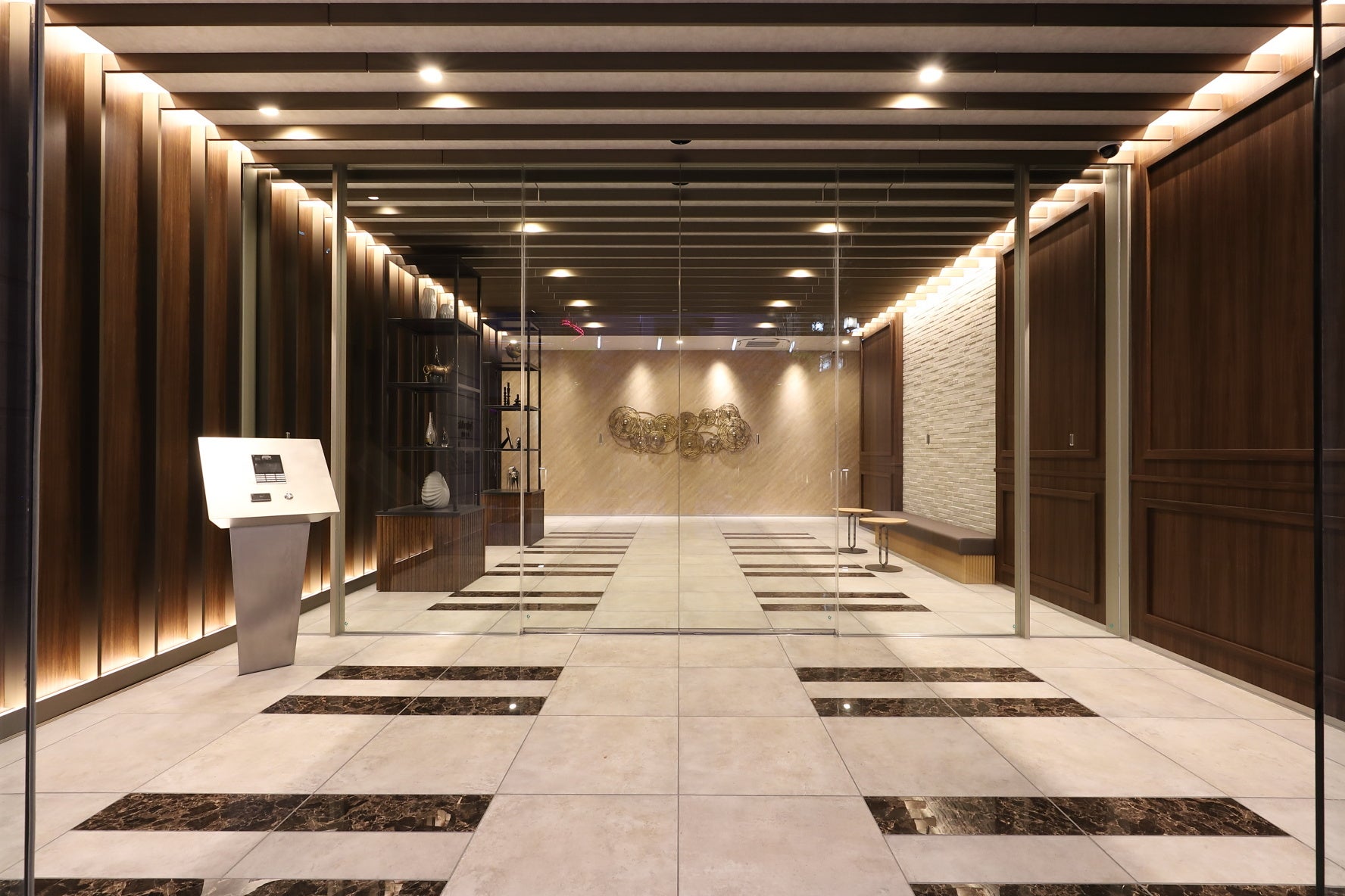 エントランスホール