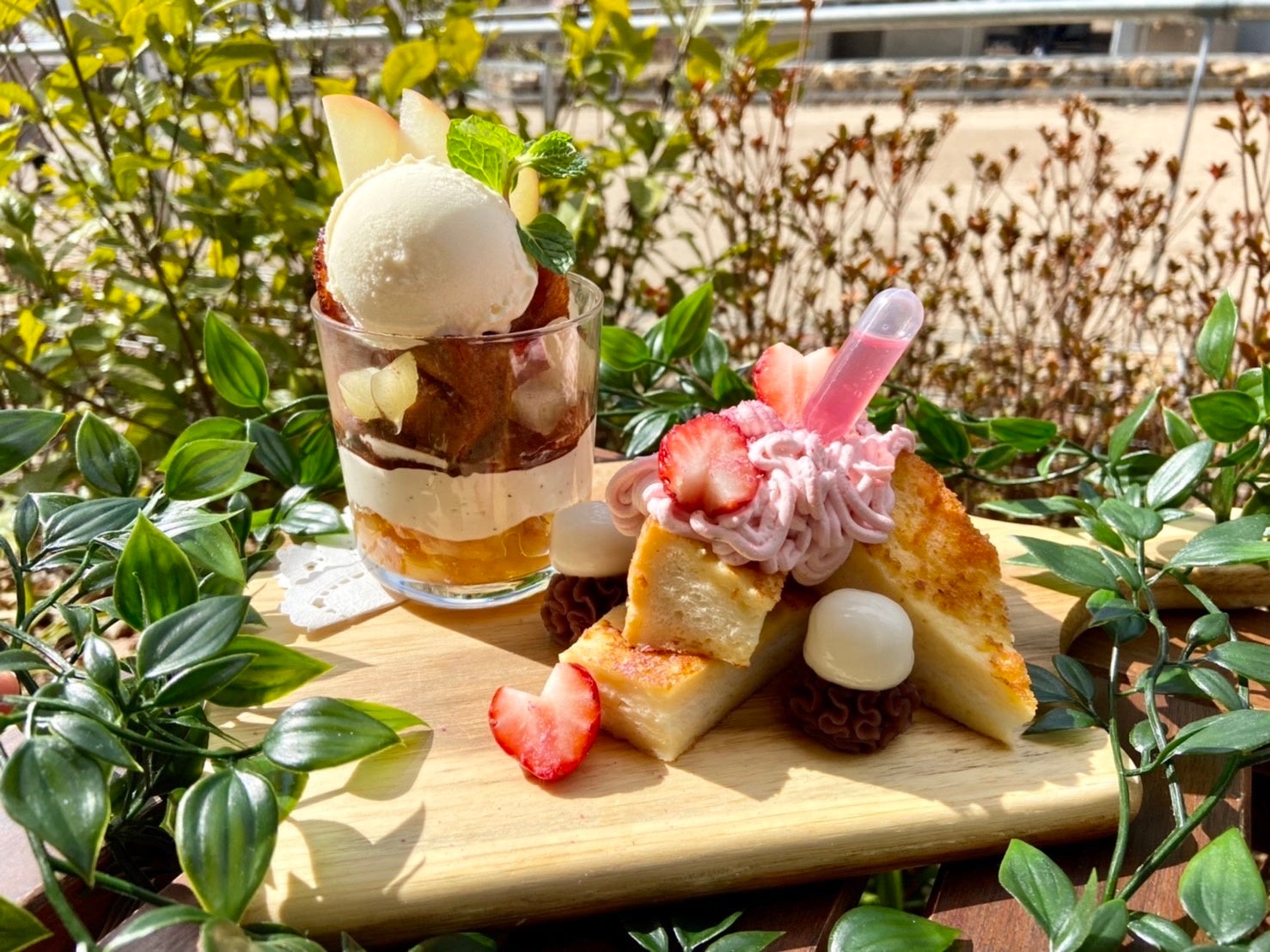 桜フレンチとりんごのティーパフェが新登場 名古屋久屋大通公園で大人気のカフェ エロイーズカフェ名古屋店 株式会社ravipaのプレスリリース 桜フレンチとりんごのティーパフェが新登場 名古屋久屋大通公園で大人気のカフェ エロイーズカフェ名古屋店 株式会社ravipaのプレスリリース
