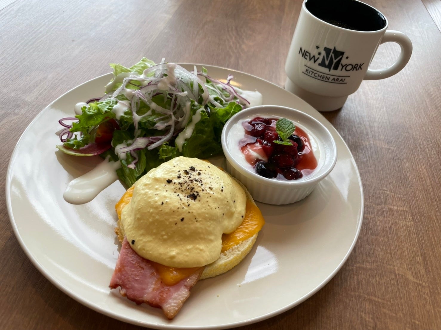 モーニングエッグベネディクト