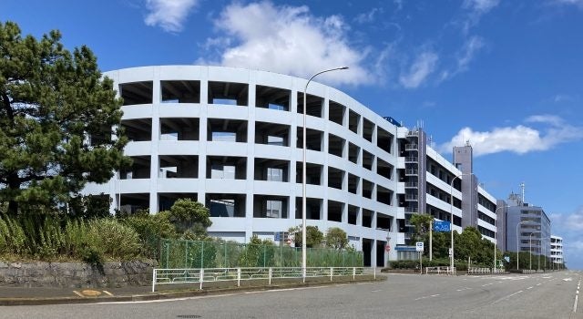 Y-CC横浜港流通センター　外観