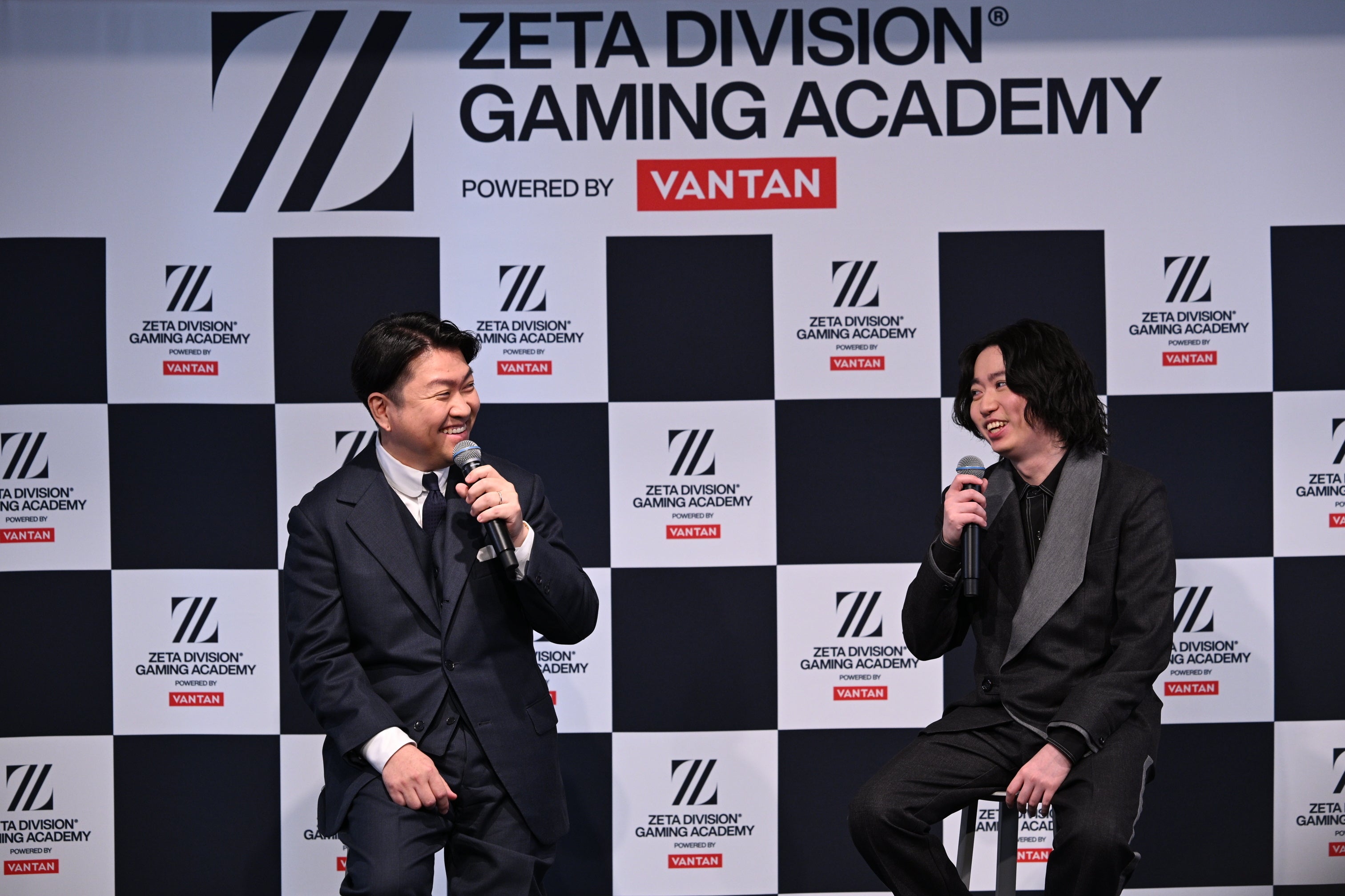 ZETA DIVISION舞台裏！人気クリエイターが語るeスポーツの未来