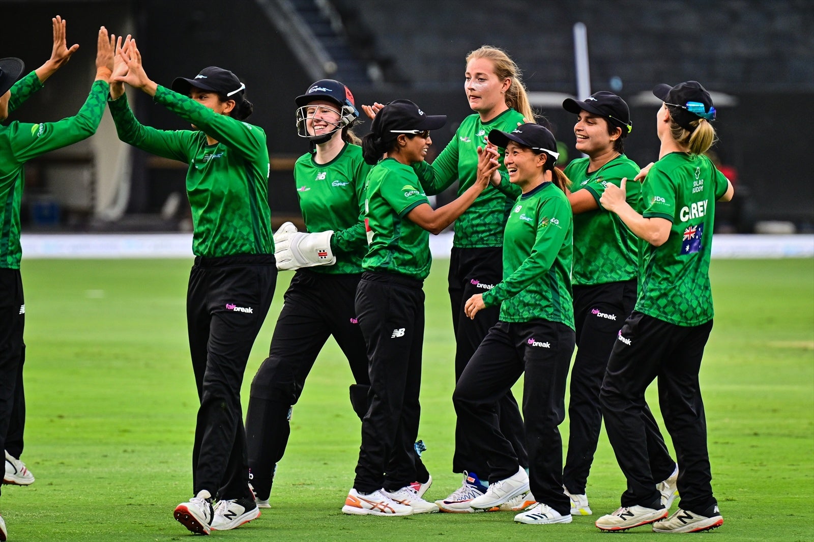 日本人初のプロクリケットリーグ挑戦 宮地静香選手が所属するspiritが準決勝進出 一般社団法人 日本クリケット協会のプレスリリース 日本人初のプロクリケットリーグ挑戦 宮地静香選手が所属するspiritが準決勝進出 一般社団法人 日本クリケット協会のプレスリリース