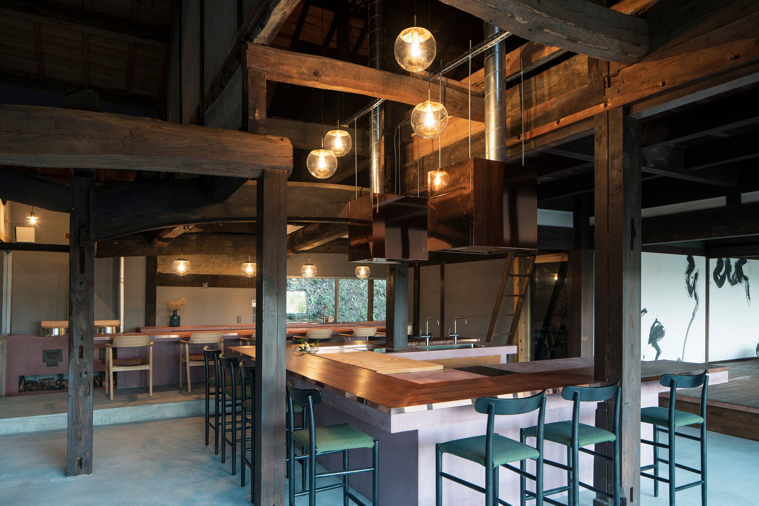 Photo by Kiyoshi Nishioka