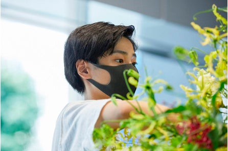 国際女性デーを 花 で啓発 頑張っている女性たちを黄色い花で応援 幸せの黄色い花 を贈ろう キャンペーン実施 協議会初のオリジナルビジュアル公開 一般社団法人花の国日本協議会のプレスリリース 国際女性デーを 花 で啓発 頑張っている女性たちを黄色い花で応援 幸せの黄色い花 を贈ろう キャンペーン実施 協議会初のオリジナルビジュアル公開 一般社団法人花の国日本協議会のプレスリリース