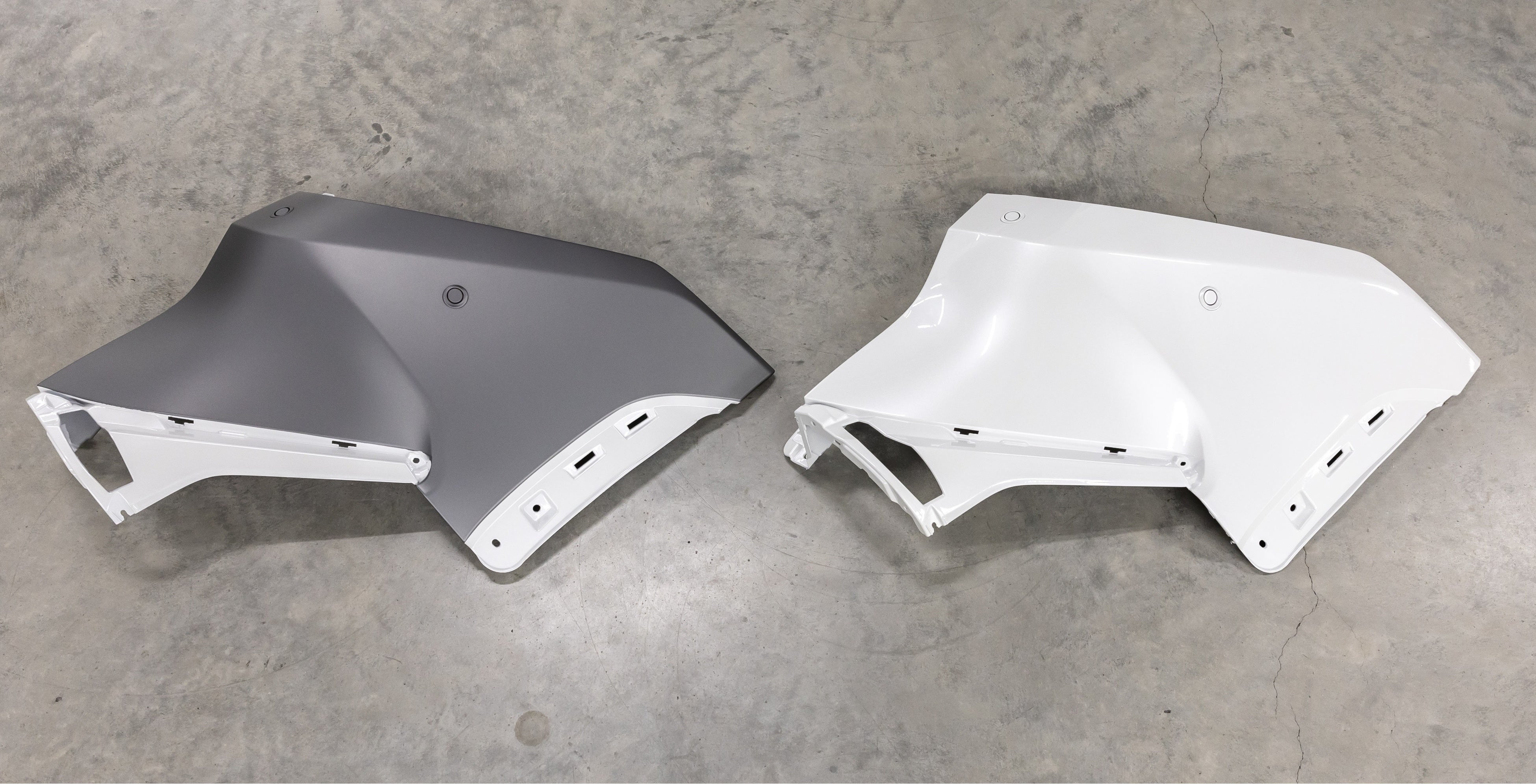 「剥がせるボディカラー」施工前と施工後