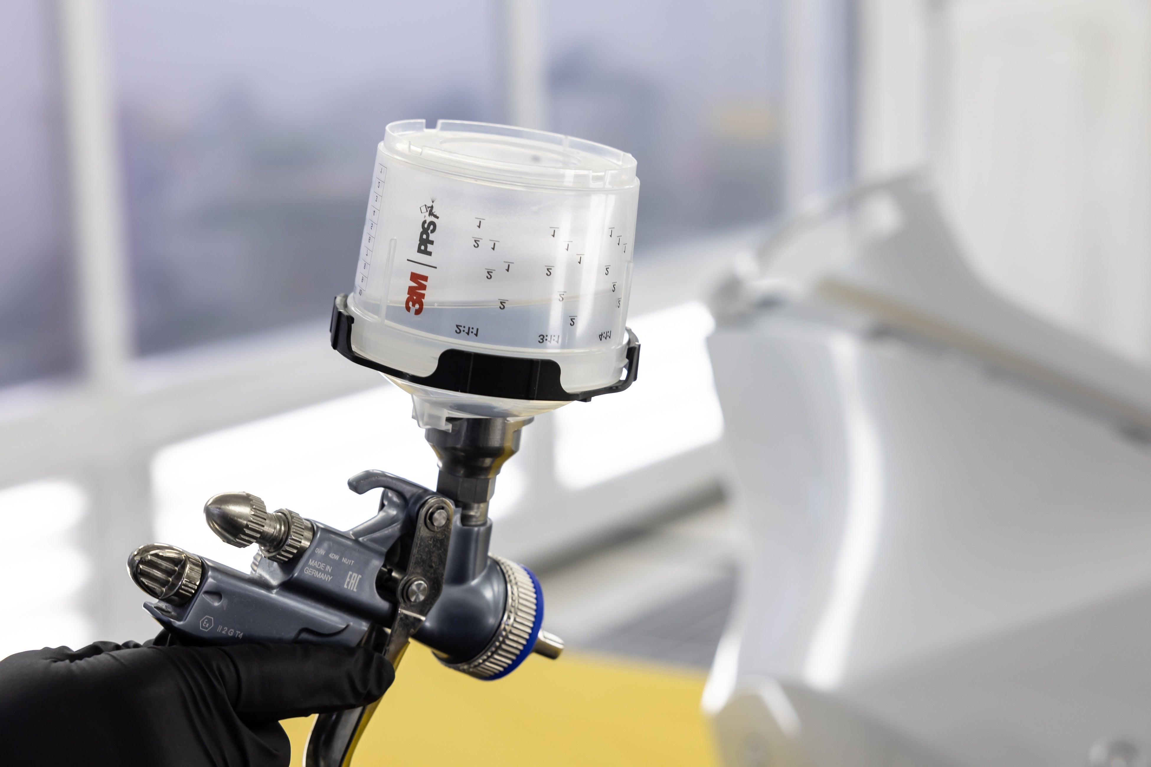 「剥がす」専用の塗料