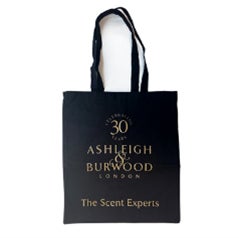 英国発のフレグランスブランド「Ashleigh & Burwood(アシュレイ 英国発のフレグランスブランド「Ashleigh & Burwood(アシュレイ