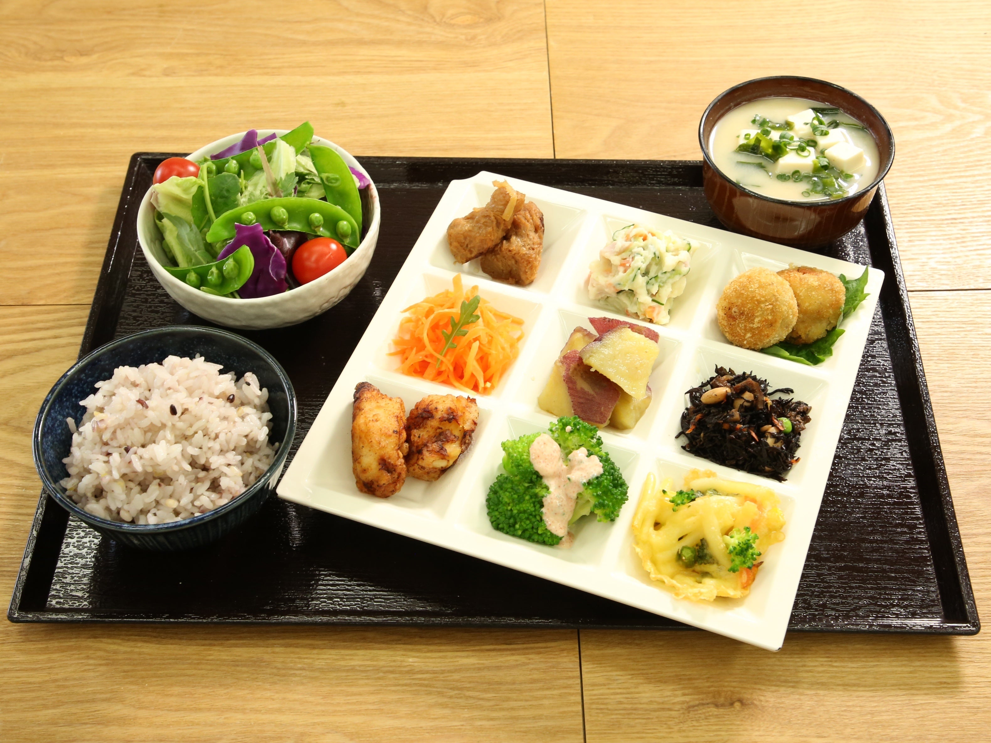 社員食堂ランチ