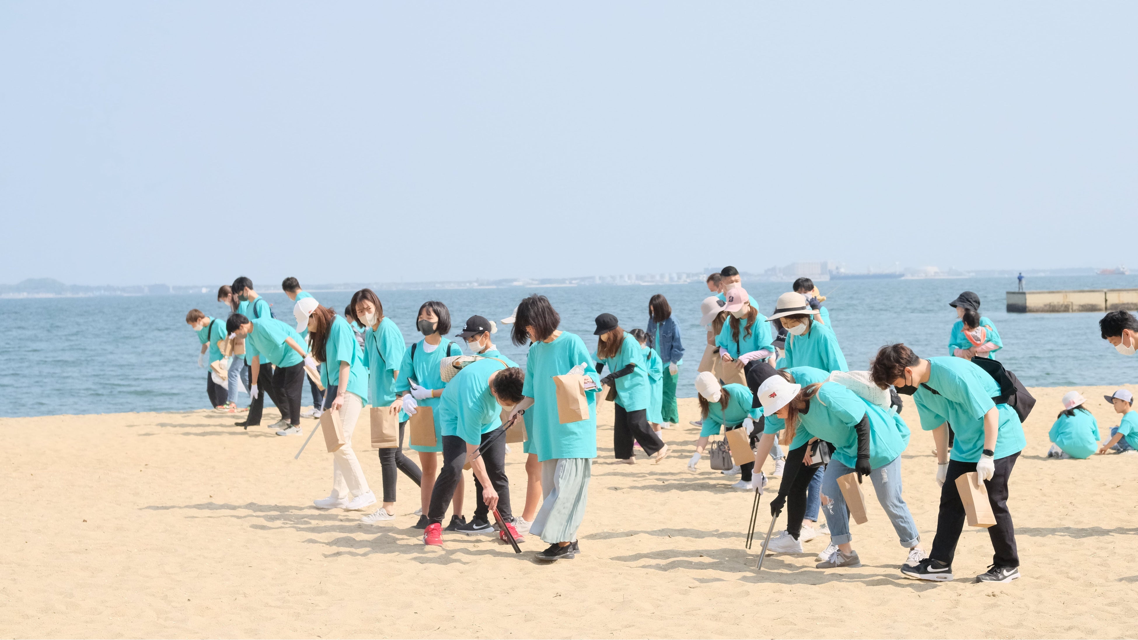 ビーチクリーン活動