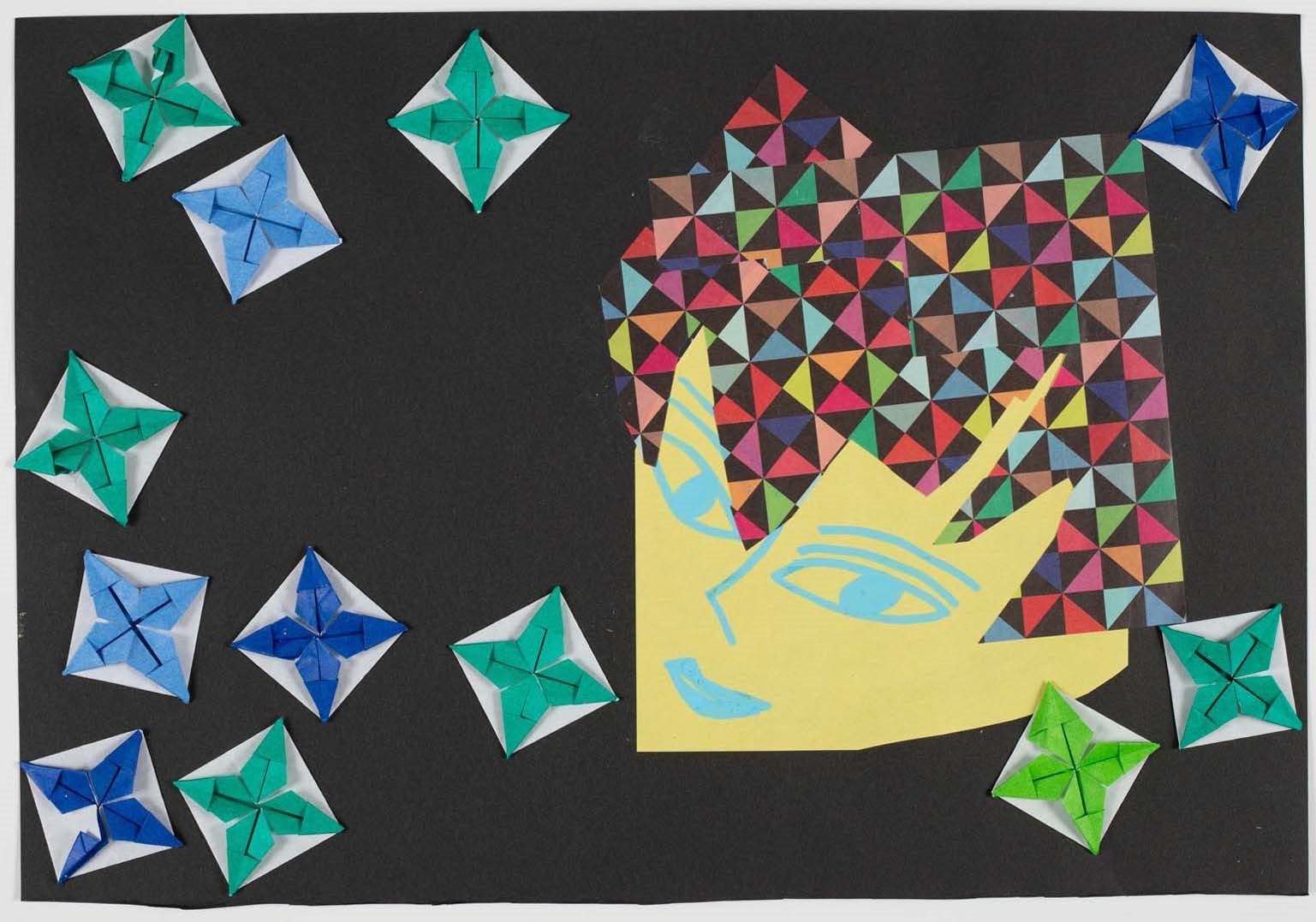 桝田千恵子《カラフル・マジック7》 2022年｜270×390mm｜折り紙、色紙