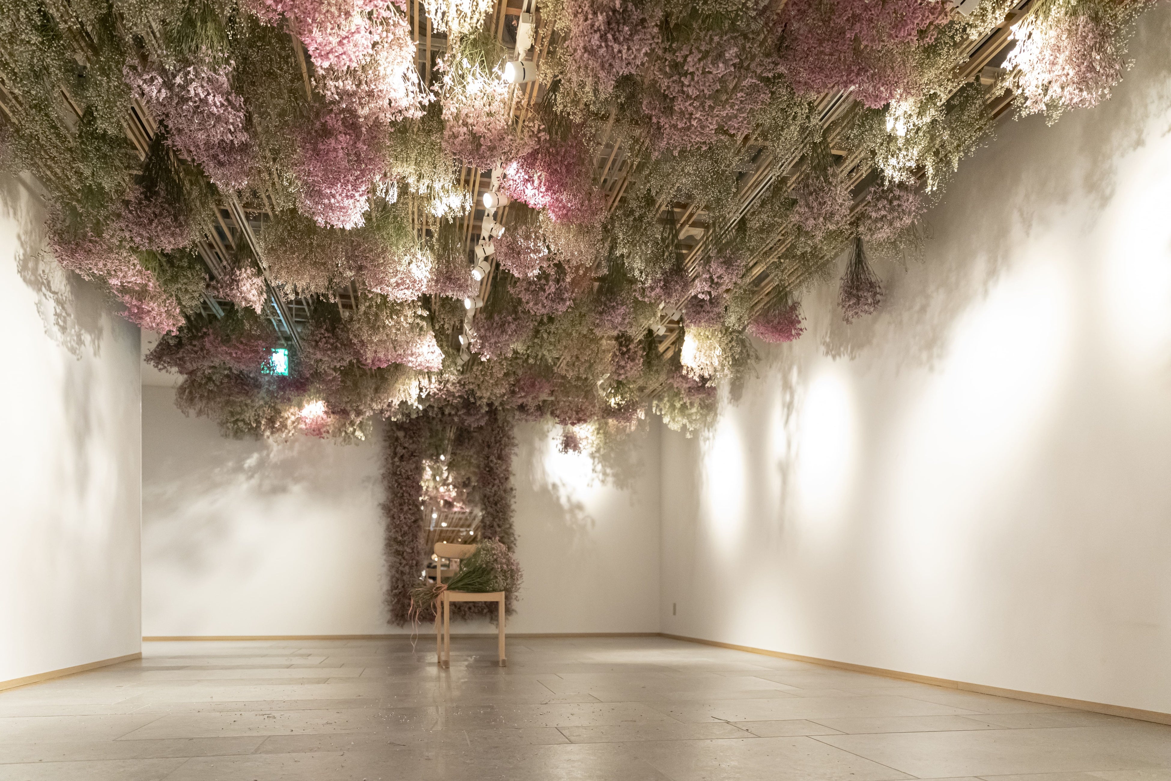 【参考】春に実施しているドライフラワー装飾