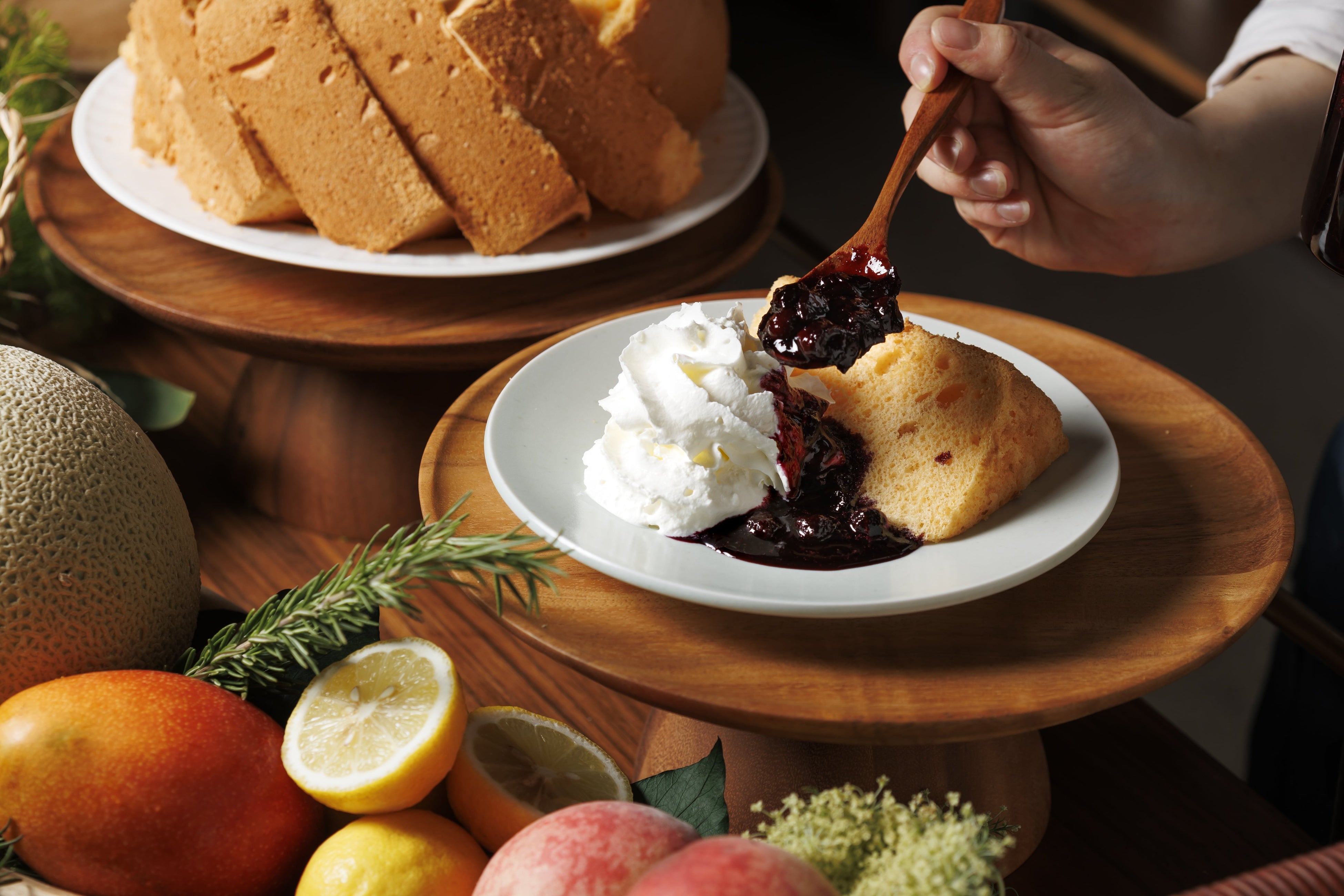 平飼い卵のシフォンケーキ