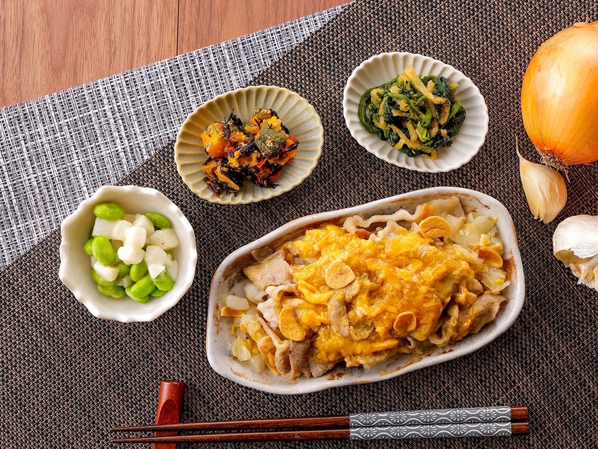 爽やかな香りと痺れを効かせた「豚バラ肉の麻辣ソース」が10月23日(金)に新登場