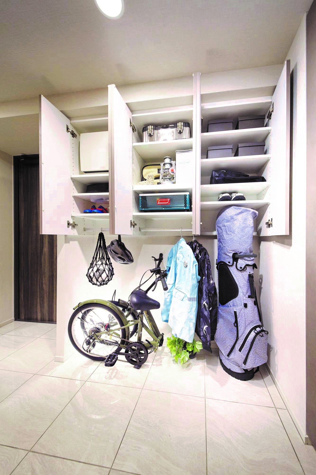 玄関土間空間（2022年9月撮影）