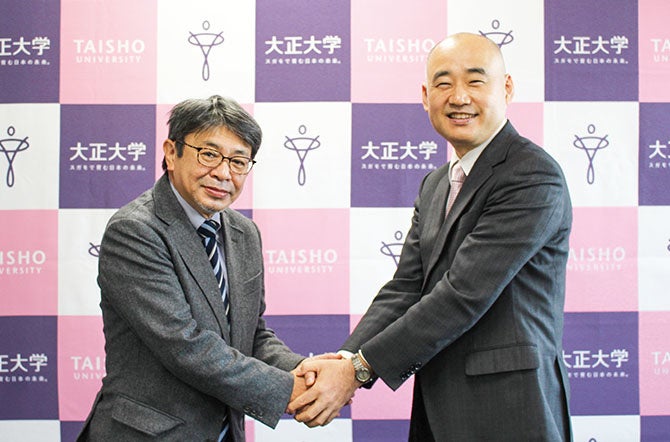 左：歴史学科 加島 勝 教授　   右：仏教学科 林田 康順 教授