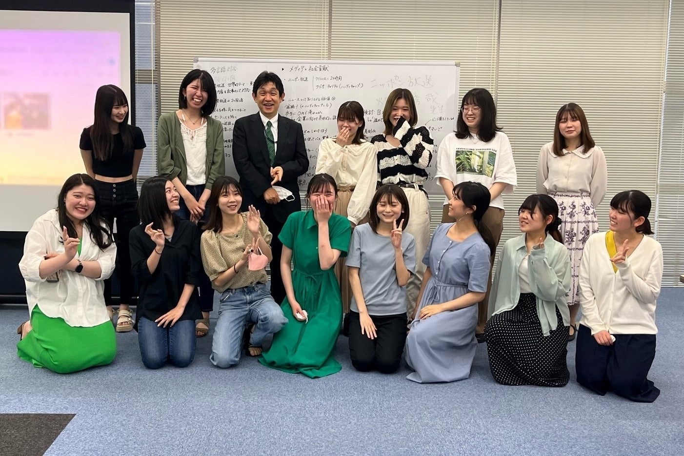 畑中秀哉氏を囲んでの集合写真