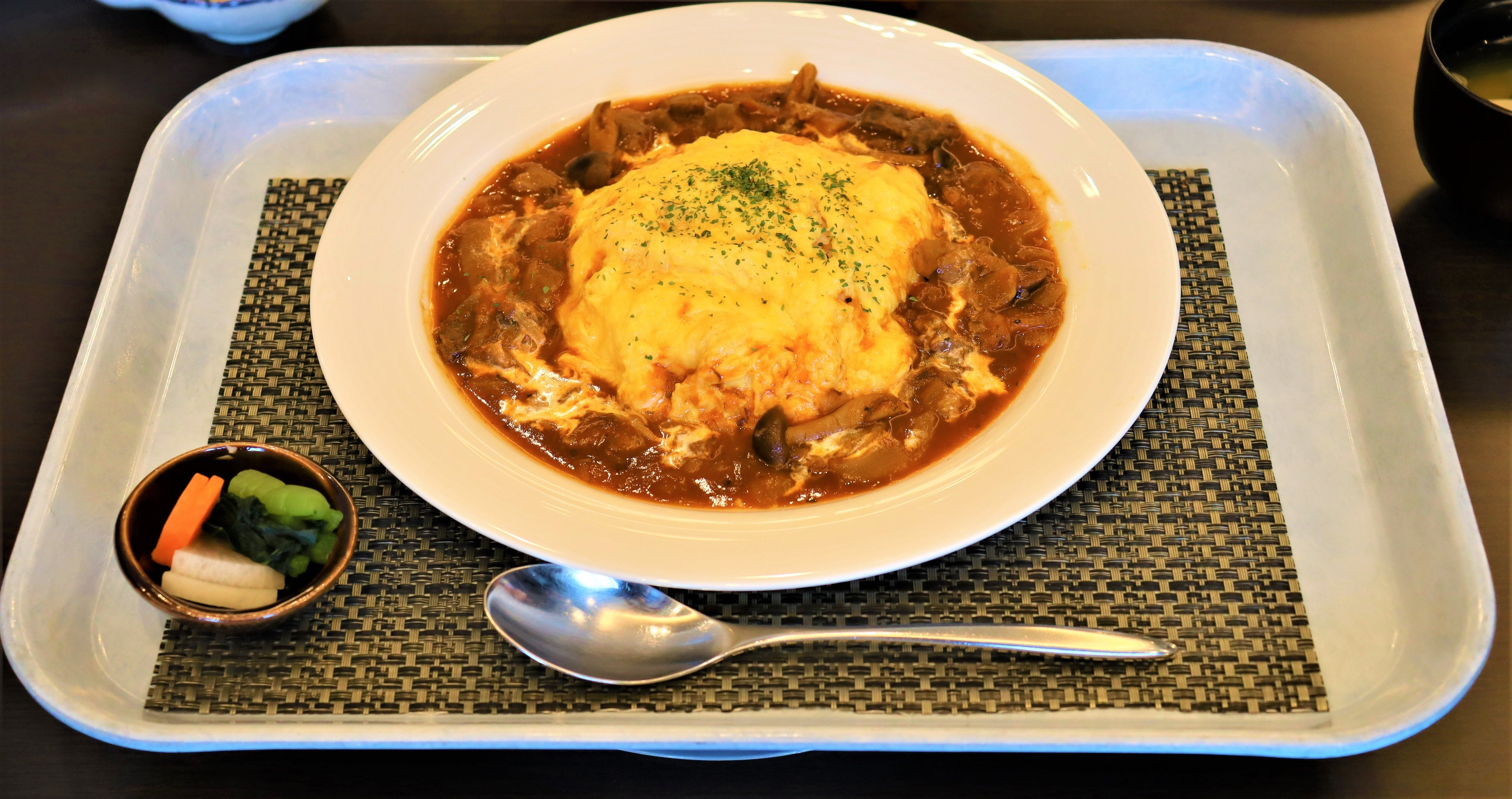 とろとろのたまごが魅力のオムライス