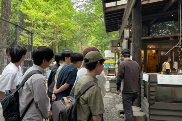 2023年6月のフィールド調査の様子。板室地区の現状について学生自身の目で把握をおこないました