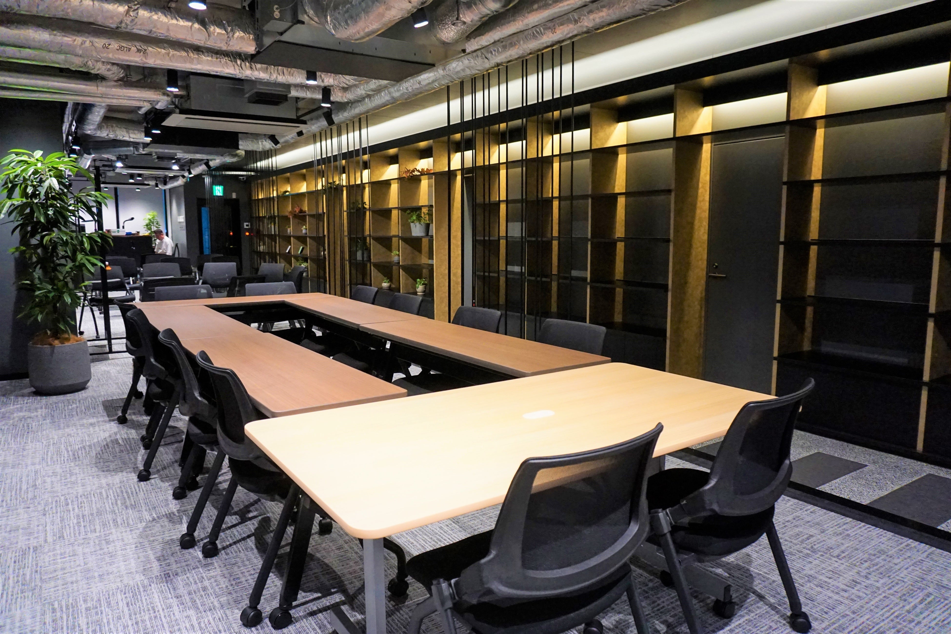 多目的に利用可能な室内のオープンスペース