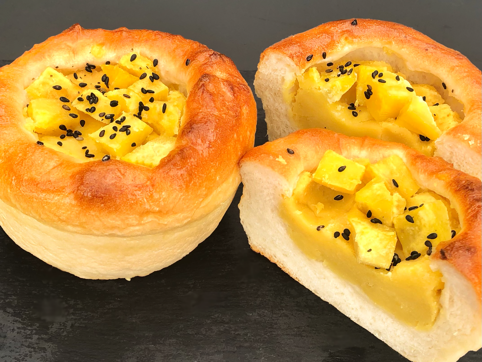 【むぎの蔵】御在所すいーとぽてとパン 300円