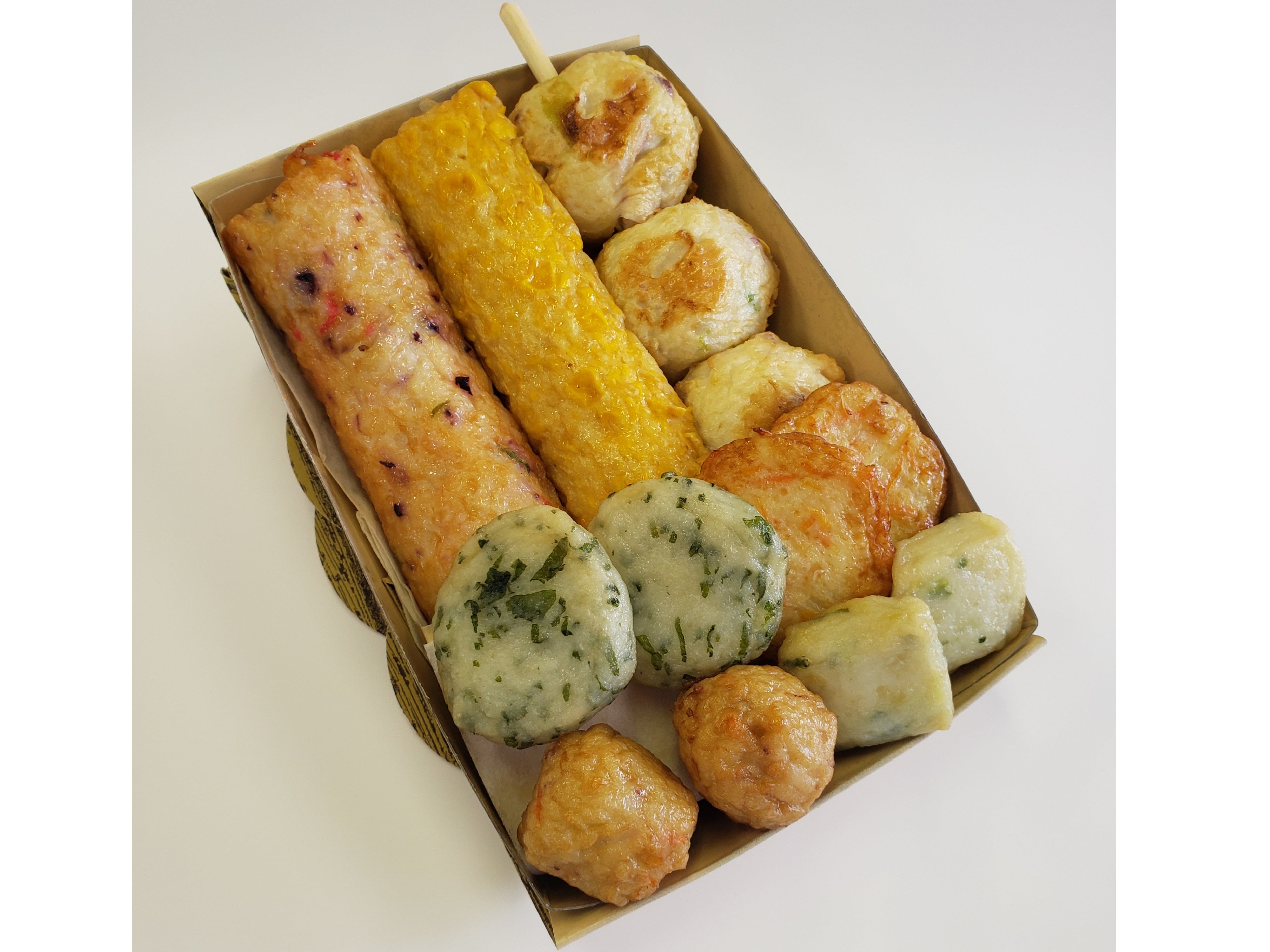 【ヤマサちくわ】揚天盛合せ 1,100円（一口はんぺん増量）