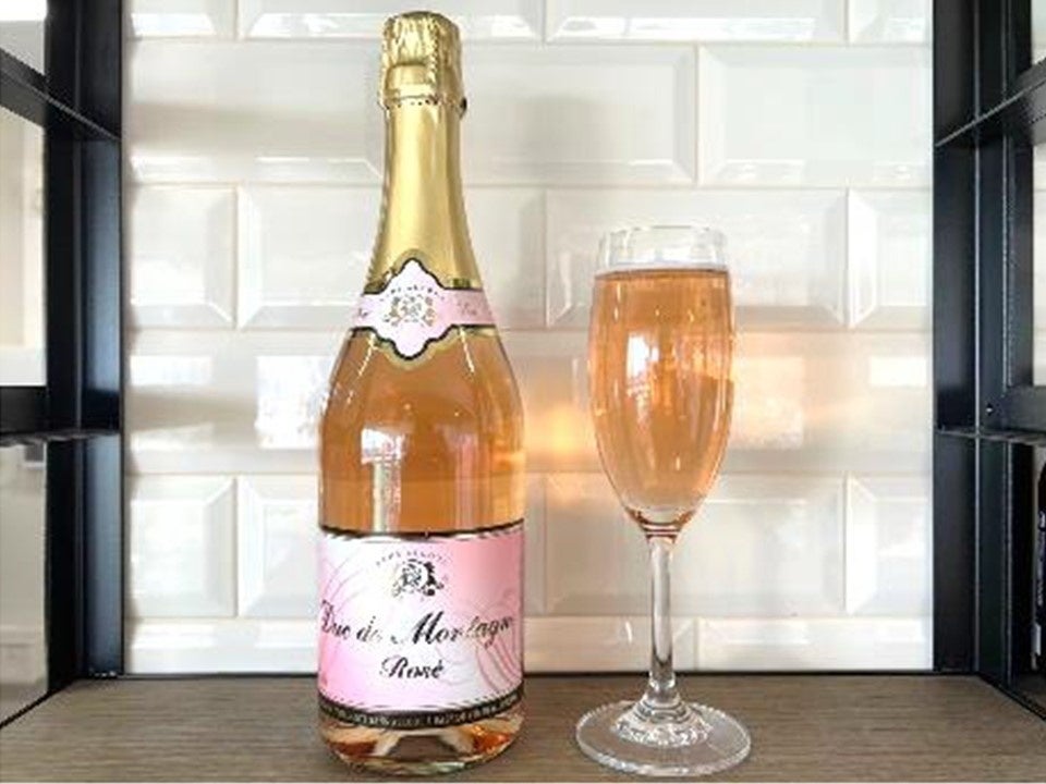 デュク・ドゥ・モンターニュ・ロゼ  750ml 1,800 円  200ml 660 円