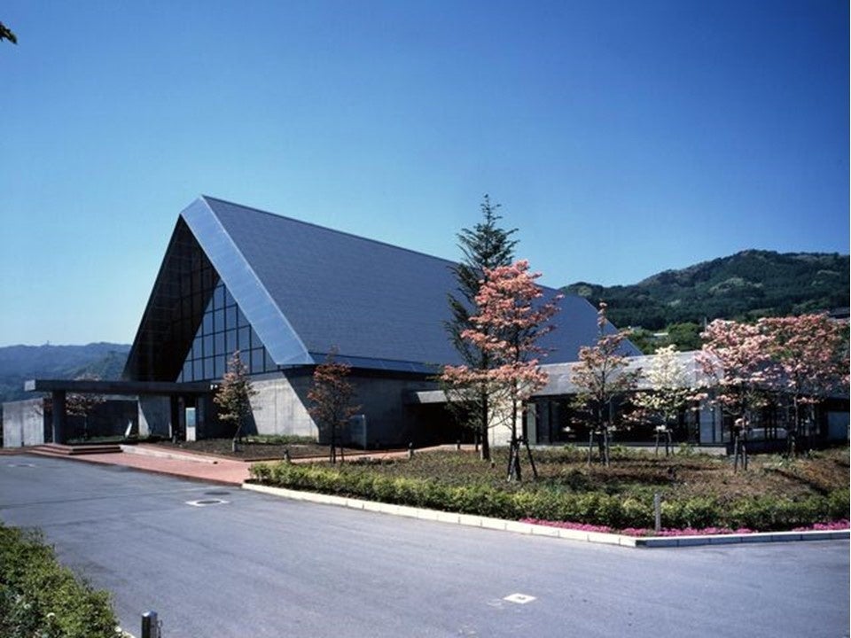 SUWAガラスの里（外観）