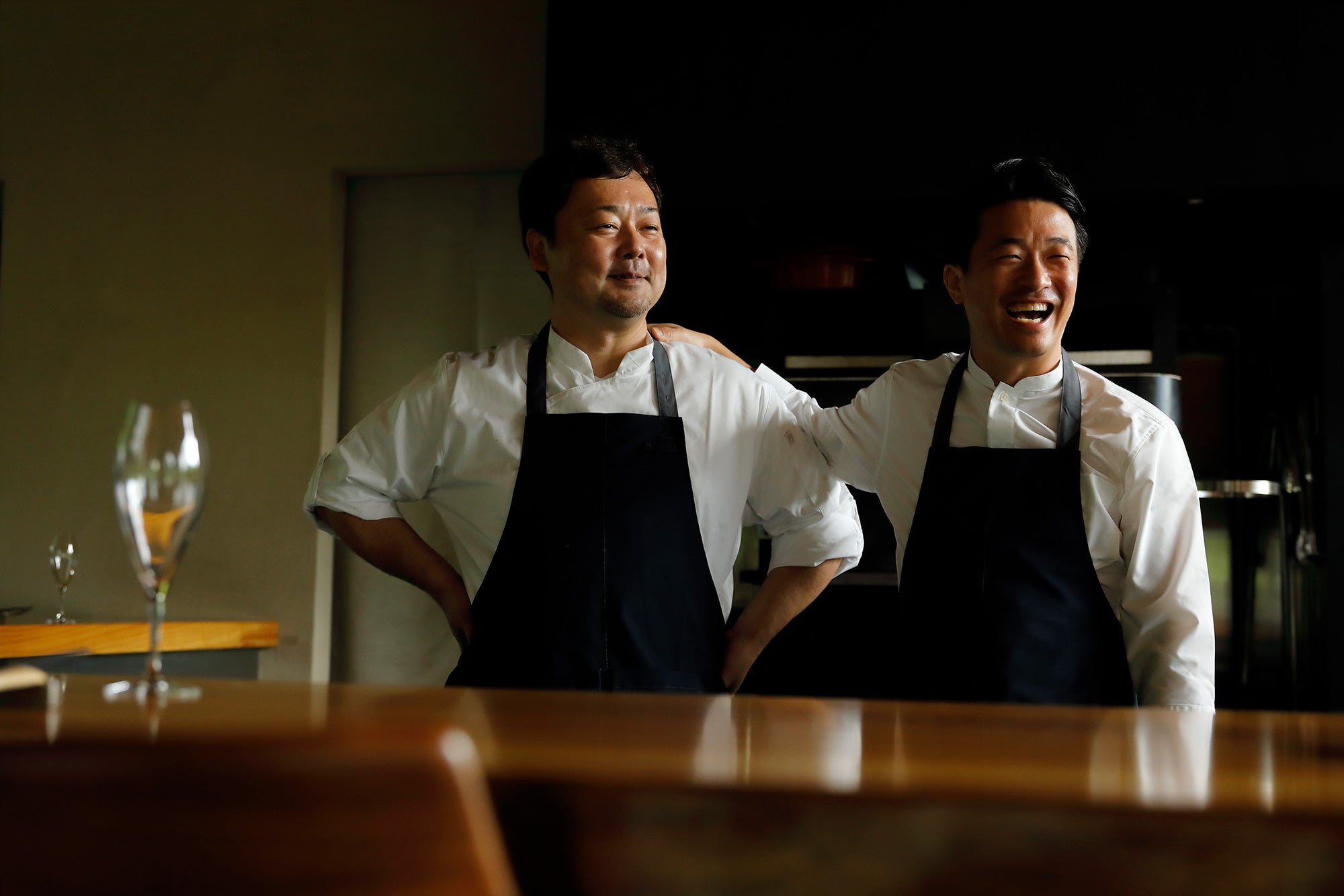 CROSSグループを率いる井上代表と増山総料理長