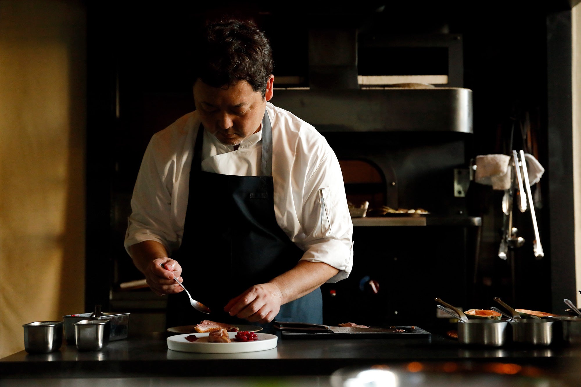 料理を担当する増山総料理長