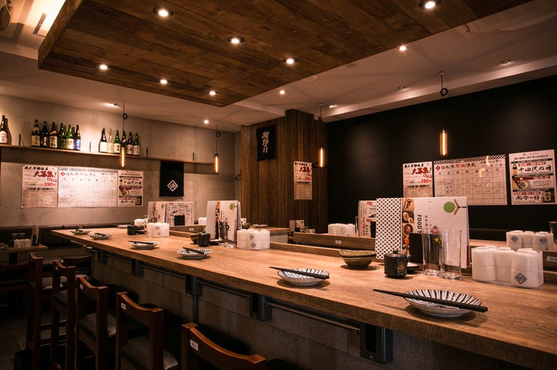 新宿総本店内観