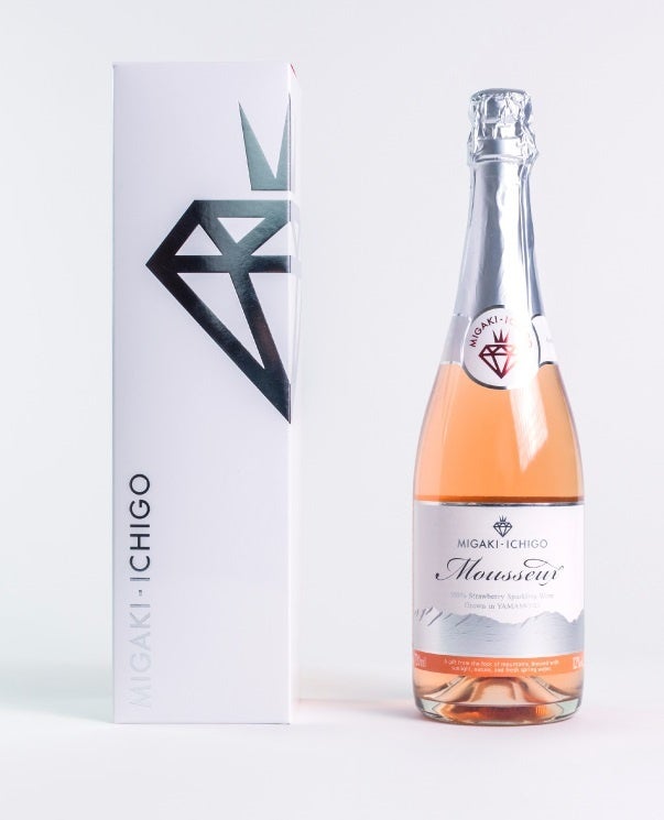 GRA「ミガキイチゴ ムスー」(720ml)3,850円