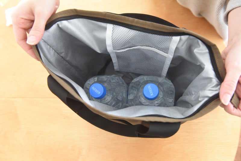 2ℓのペットボトル2本もすっぽり。