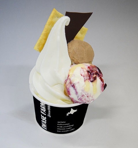 ＜実演＞　※ジェラートはお好きな2種類が選べます