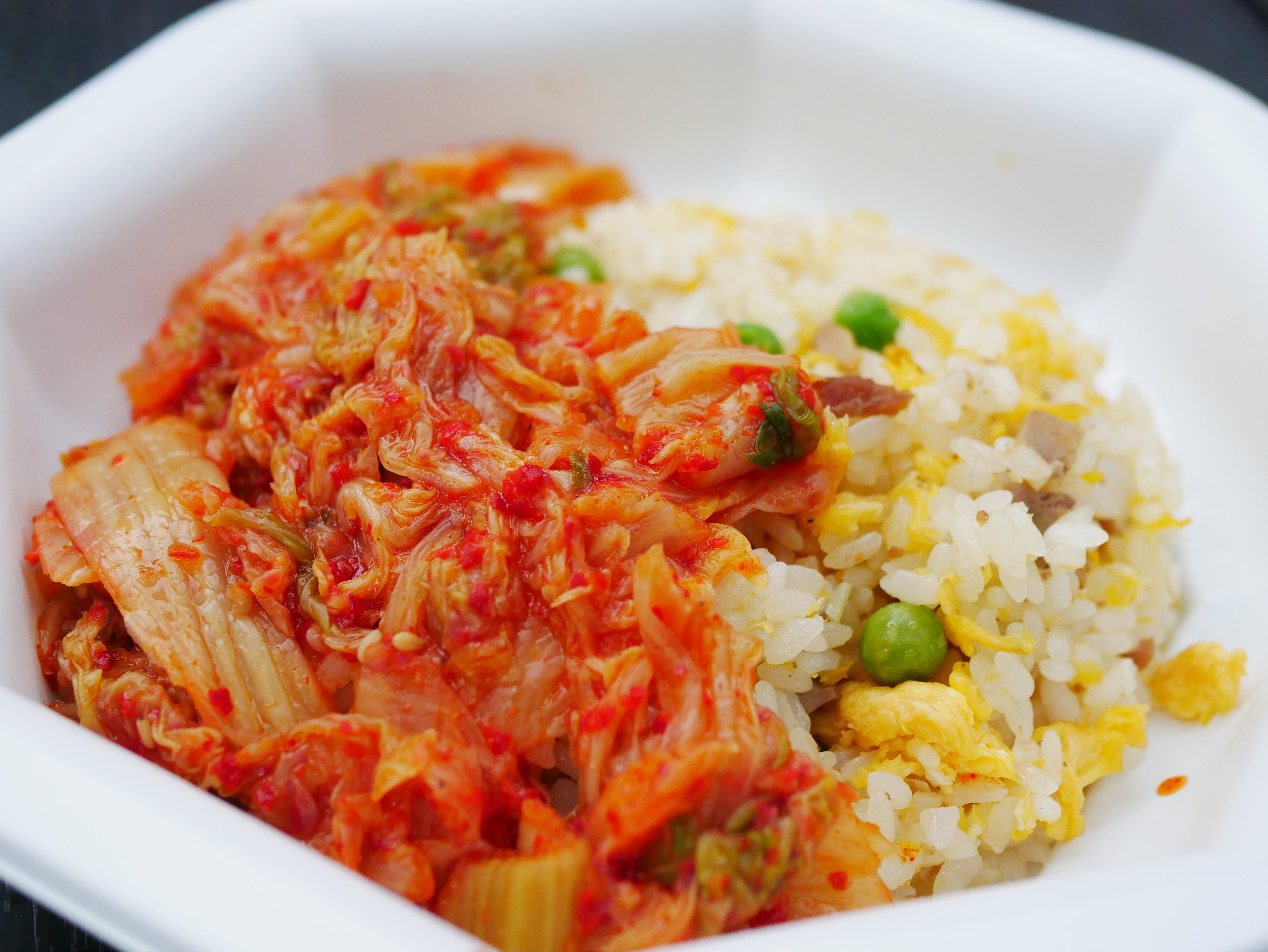 龍鳳「キムチ炒飯」681円